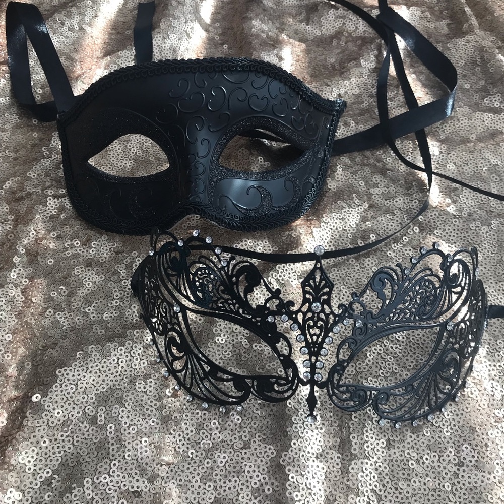Masquerade mask set
